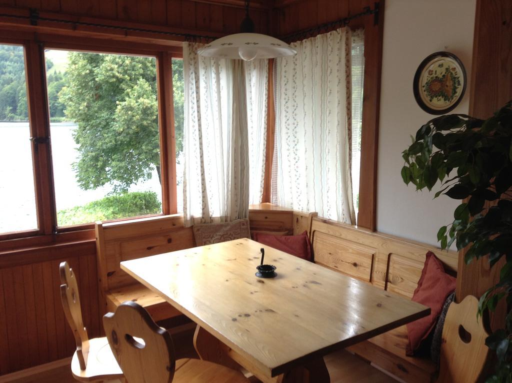 Appartements Direkt Am See Grundlsee Szoba fotó